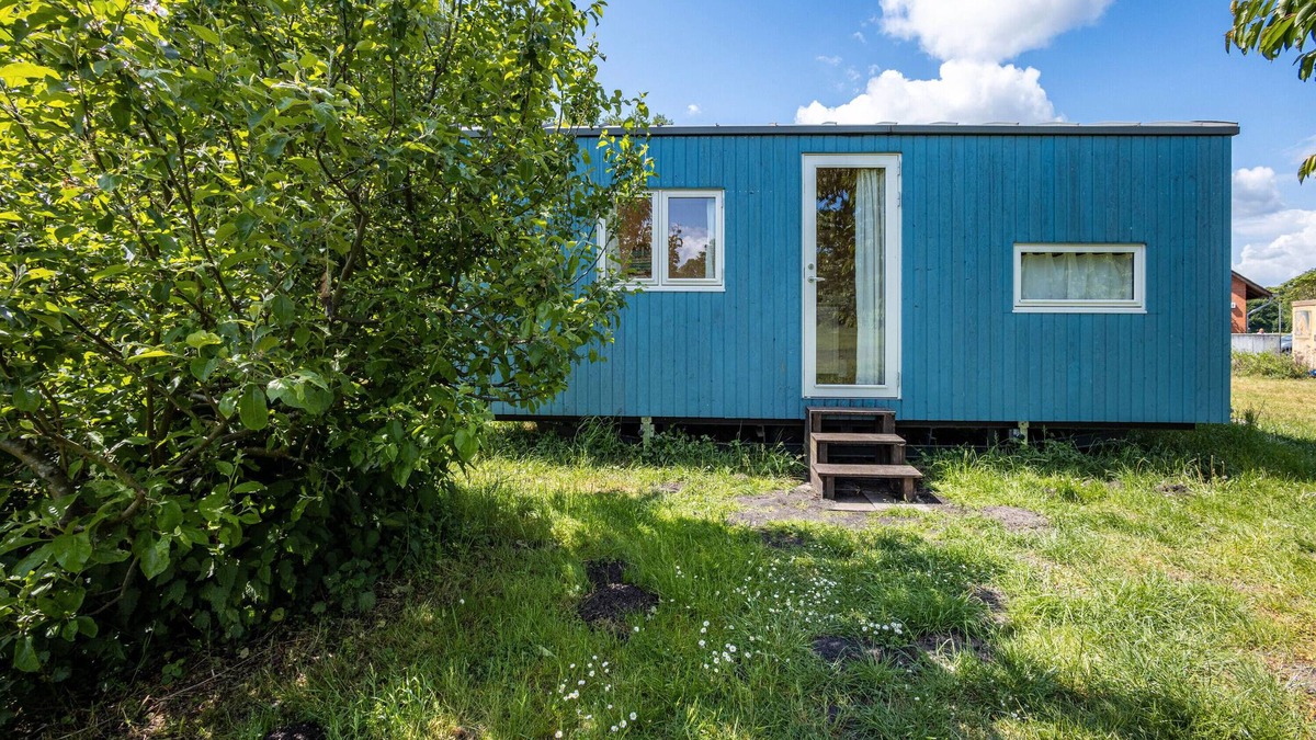 Fitzen House | Tiny Home 'Mit Blick Auf Den See' with Private Garden, Wi-Fi and Air Conditioning