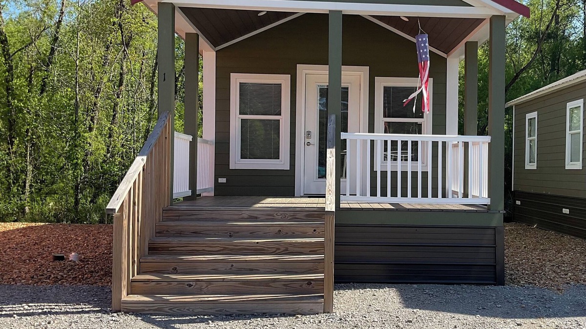 Pearl River House | Tiny Home n1 Bedroom Sleeps 2