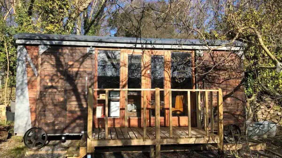 Rowlands Gill House | TINY HOME No.2 Railway Carriage with Stunning Views