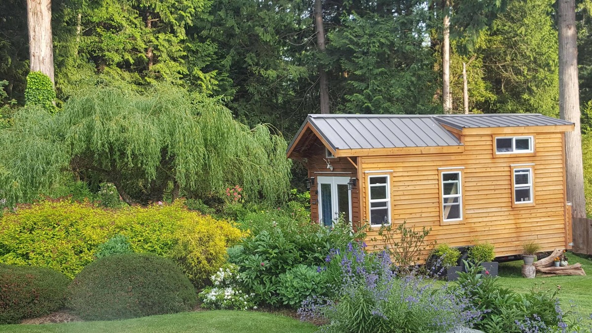 Roberts Creek Cabin | Tiny Home Rental on the Sunshine Coast BC