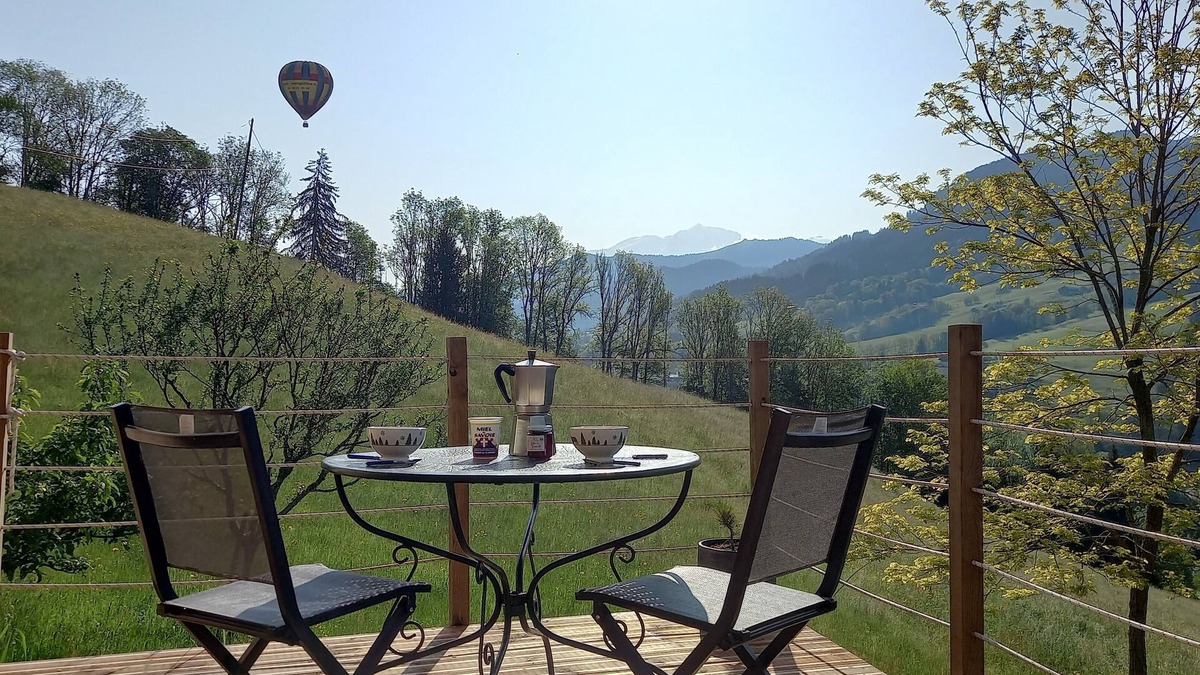 Flumet Cabin | Tiny House à la Montagne Avec vue sur le Mont Blanc
