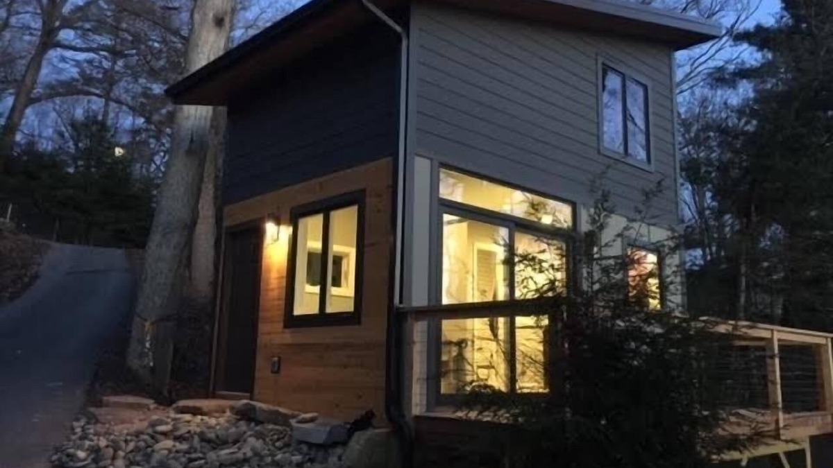 Asheville Cottage | Tiny House, Big Views! 8 Min. to Downtown