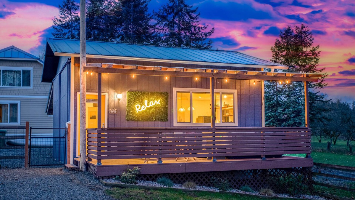 Snohomish Cottage | Tiny House Country Cottage