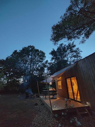 Saint-Jacques-d'Ambur Ski Chalet | Tiny house AMBUR