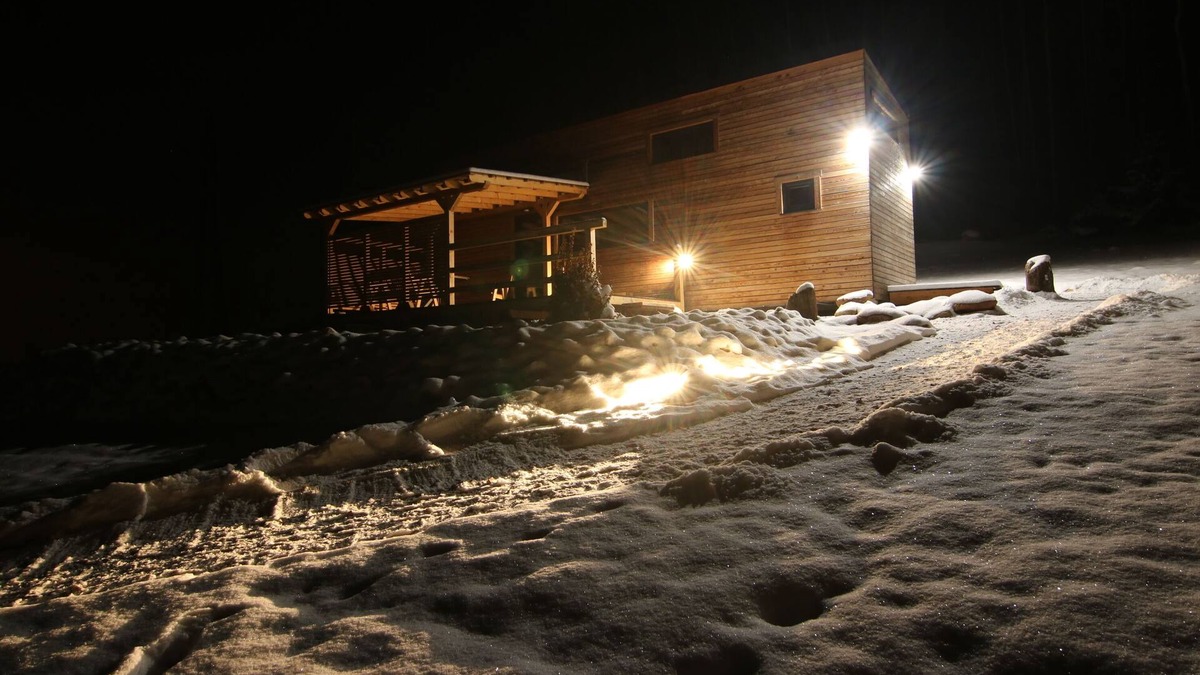 Trutnov Cabin | Tiny House Lhota - with HotTube by Alka