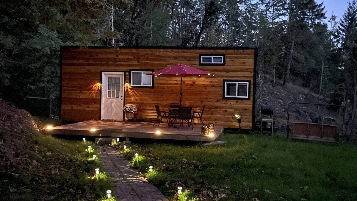 Umpqua House | Tiny House nestled into the Forest on 160 acre Playground.