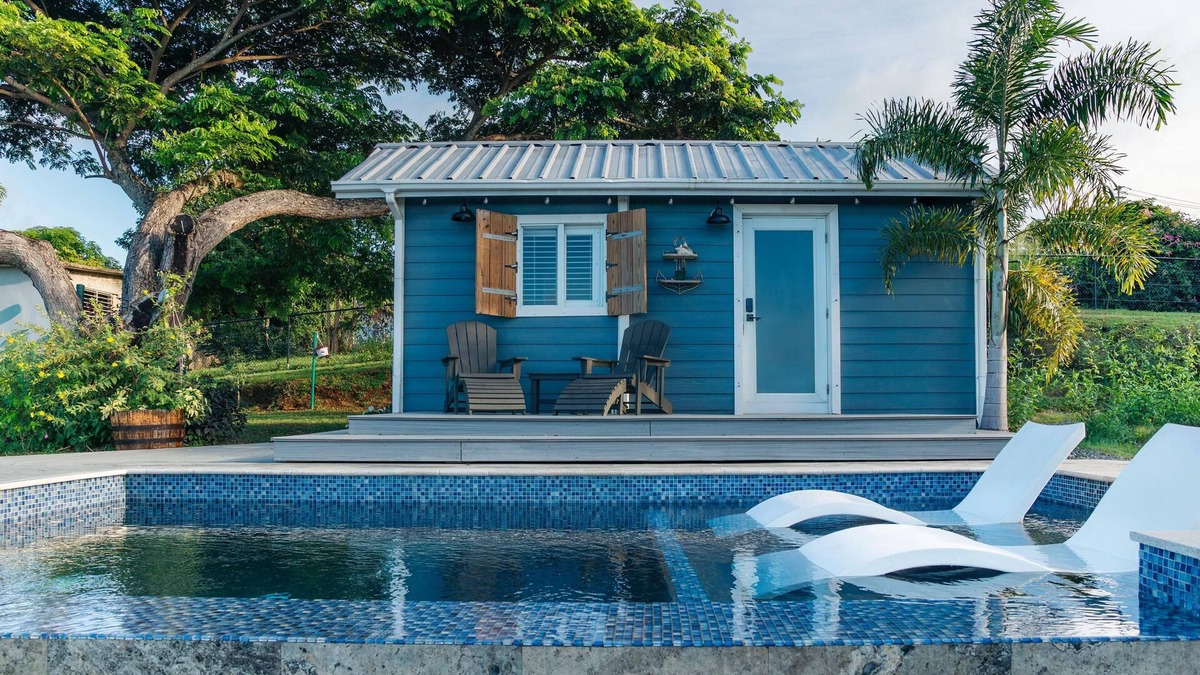 Florida Apartment | Tiny house on an acre with ocean view and private infinity pool.