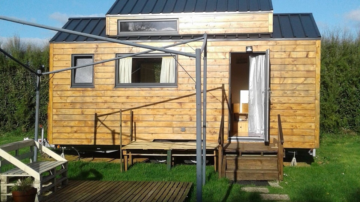 Lanmodez Ski Chalet | Tiny House on the Presqu'île Sauvage