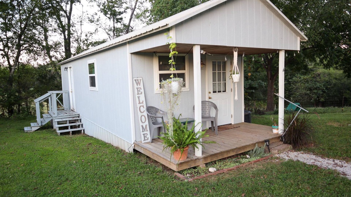 Bruno Cabin | Tiny House on the Farm: Watch Farm Animals, Near Buffalo River