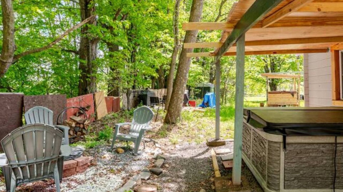 Ashland Cottage | Tiny House on Walnut Grove
