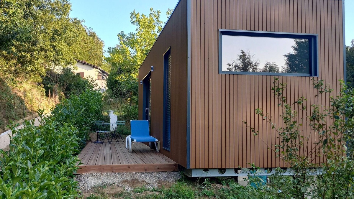 Sain-Bel House | Tiny house rental in western Lyon