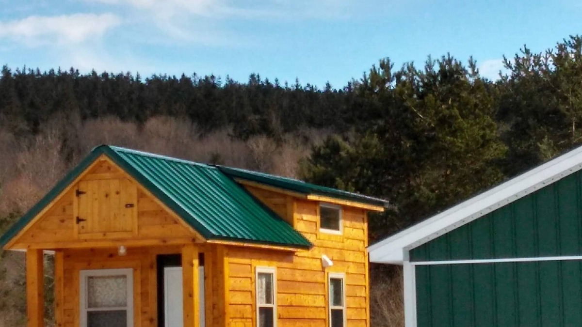 Etna Cabin | Tiny House Retreat Cabin