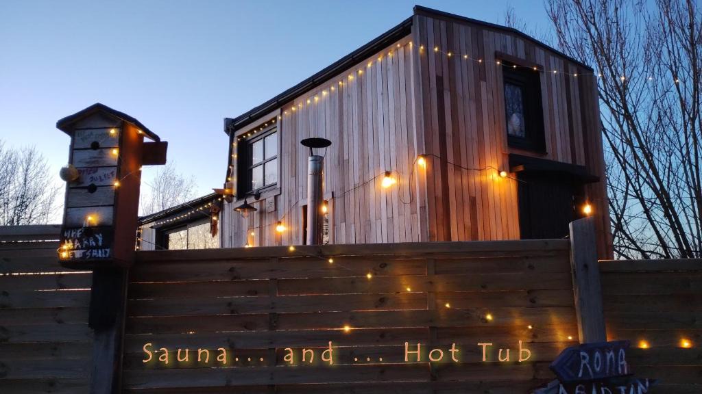 Gesves Ski Chalet | Tiny house, sauna hot tub Gesves Namur Ardennes