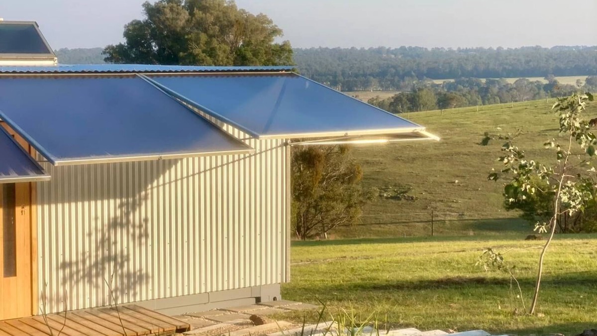Sarsfield House | Tiny house with a view!nA cosy place to stay while exploring East Gippsland