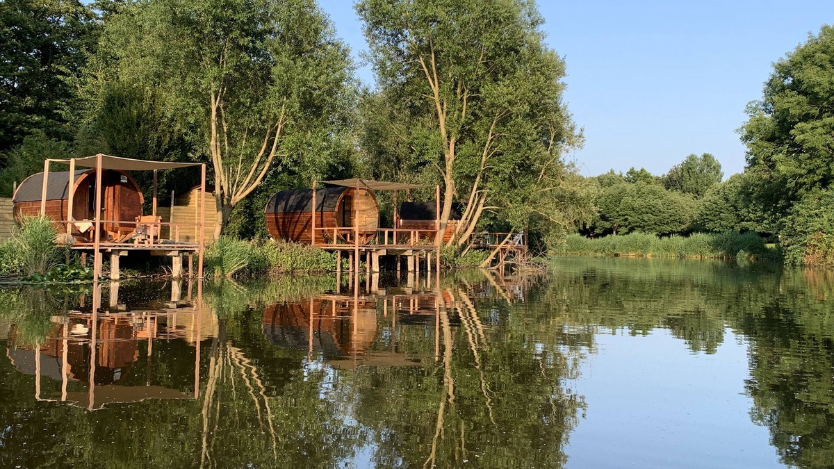 De Rotte Cabin | Tiny house with wood-fired hot tub