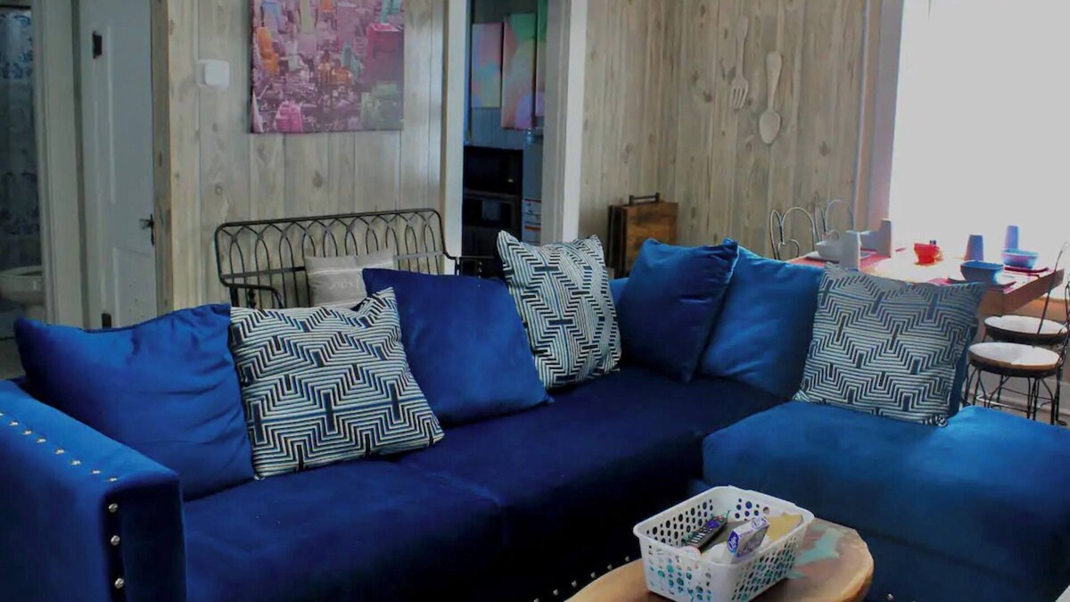 Wynne House | Tiny Inn of Wynne