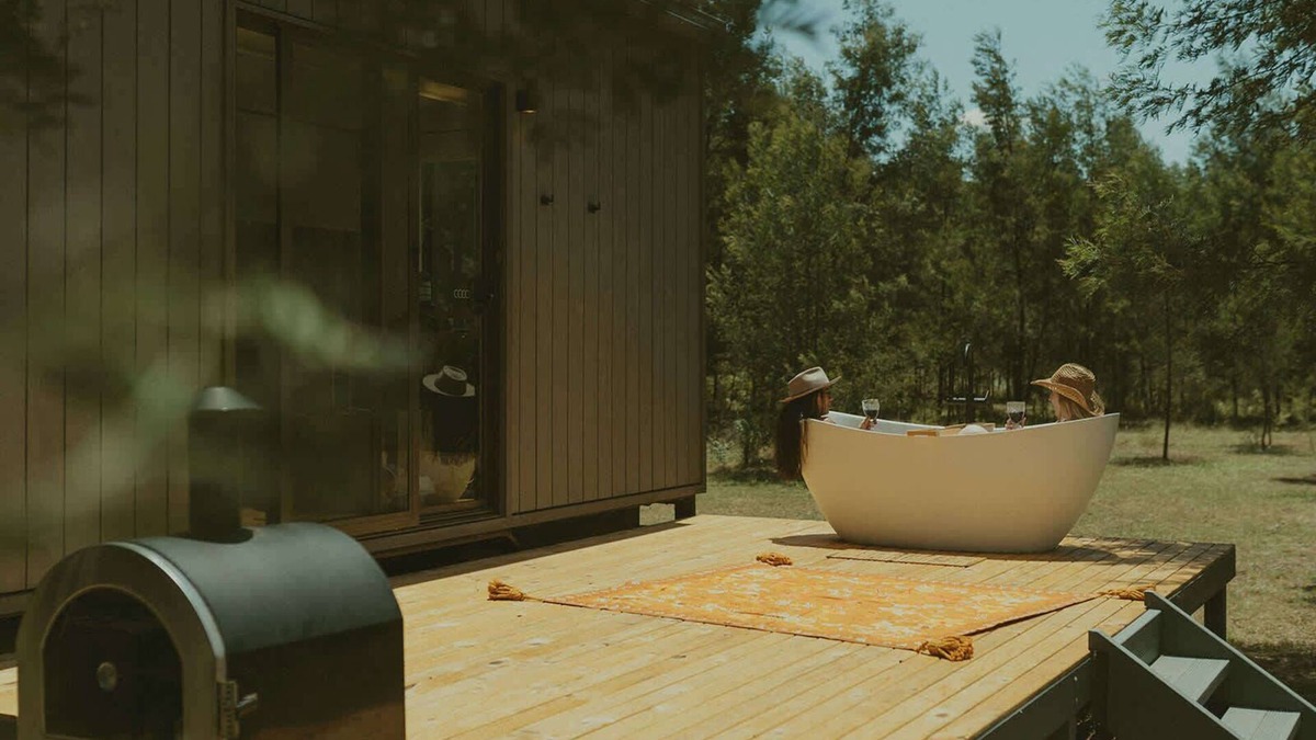 Markwell Cabin | Tiny Madeline Summary