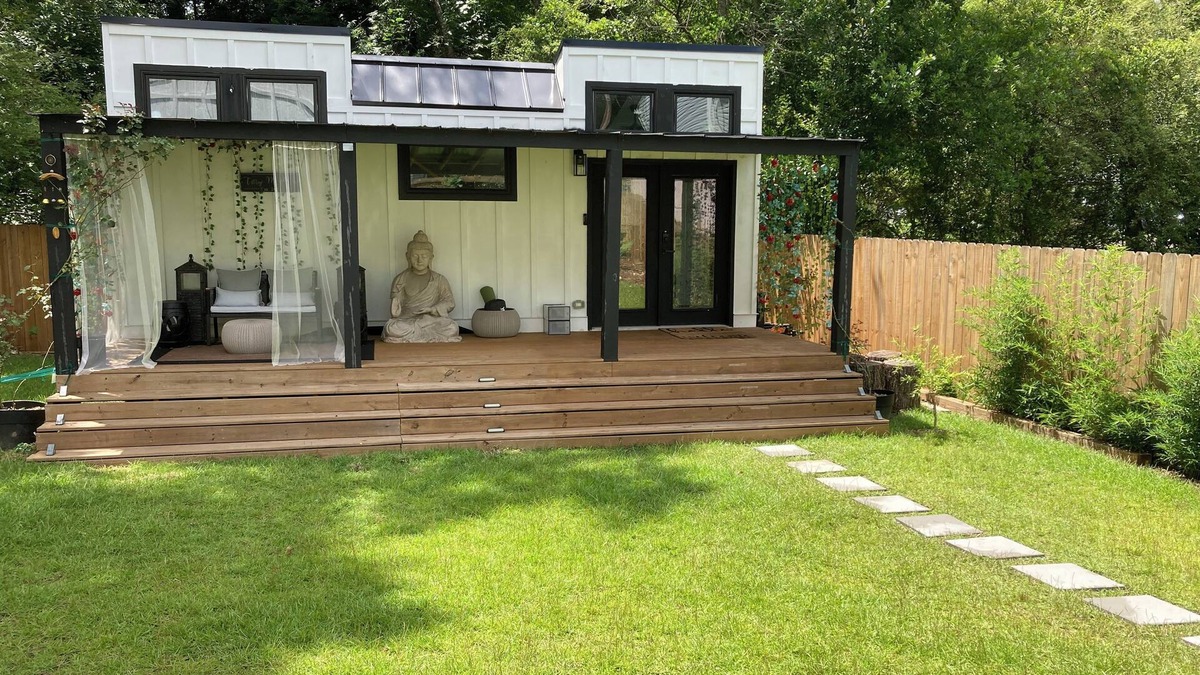 North Decatur House | Tiny Medlock, a cozy haven!