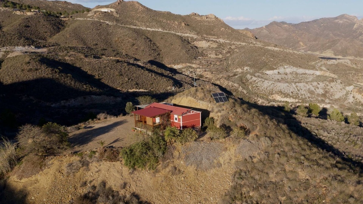 Majada del Moro House | Tinyhouse Maria, in the middle of quiet nature with panoramic view, 13KM to the sea.