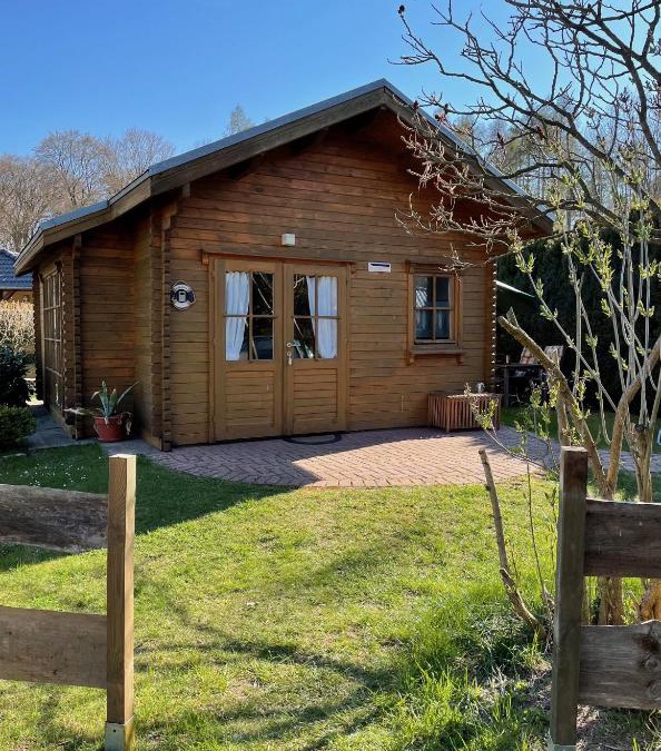 Buddenhagen Apartment | TinyHouse Meereszauber- ruhige Lage, eigener Garten, Grill