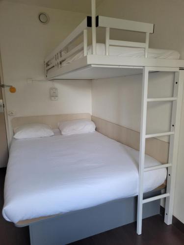 Fontaine-Notre-Dame Hotel | TIP HOTEL CAMBRAI ex HOTEL F1