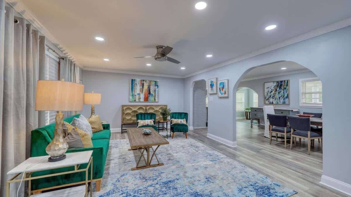 Conway House | Tip Top 3 - Conway Get-A-Way