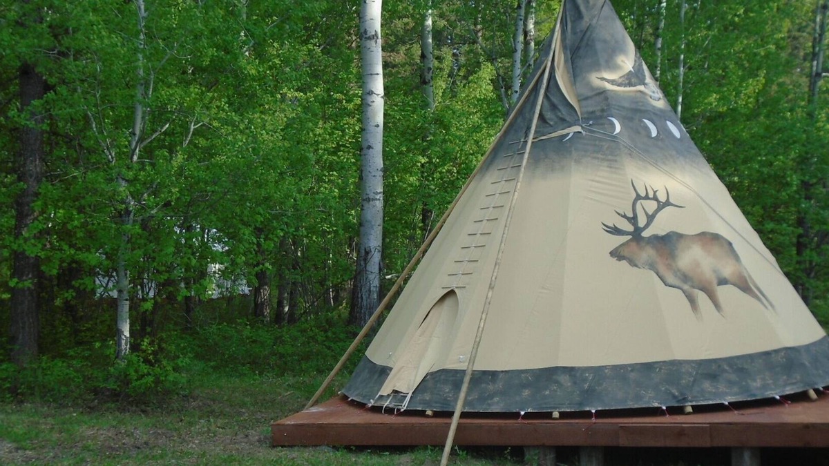 Eureka RV Rental | Tipi campsite 6 Caribou Trail Wagon Camp