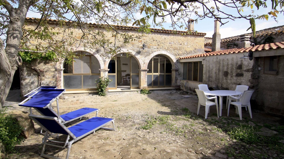 Mogorella House | Tipica antica casa Sarda (South east or Oristano)