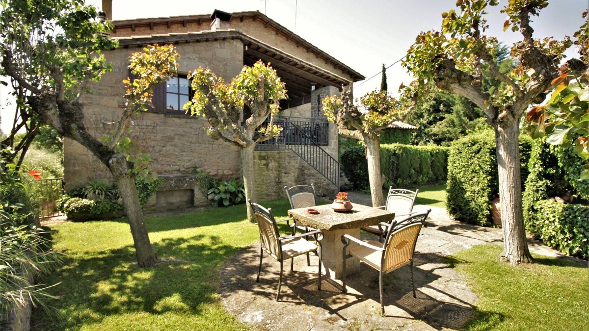 Perafita Cottage | Tipical stone country house with pool and garden.