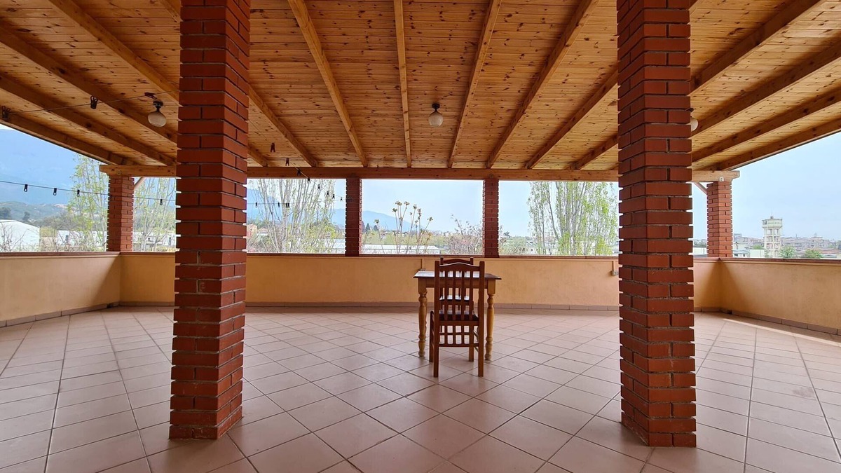 Kamez House | Tirane Tranquility Cottage