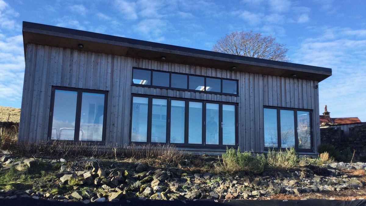 Oban Cottage | TIRLAGGAN HOUSE, pet friendly, character holiday cottage in Lismore