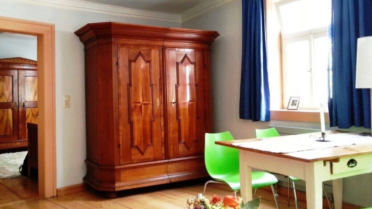 Weimar Apartment | Tirso de Milano: very close to Bauhaus and the Classics and with own parking!