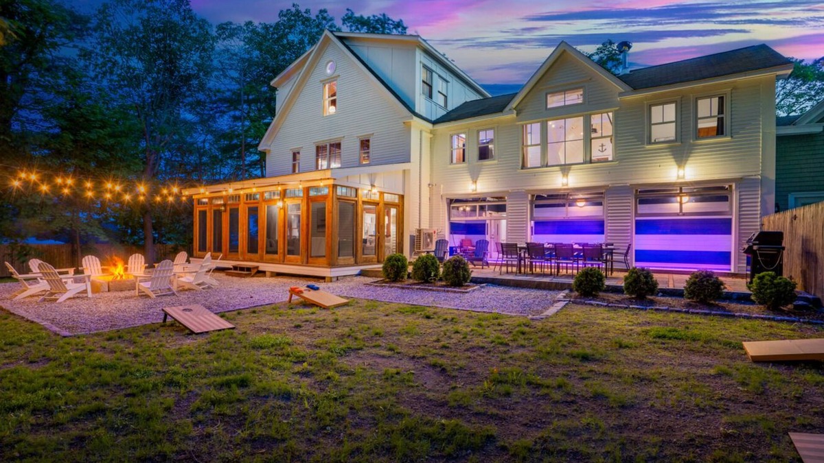 Town Landing House | Titan at Town Landing - Ultra Luxury, Roof Deck, Lap Pool, Arcade Games, Dogs OK
