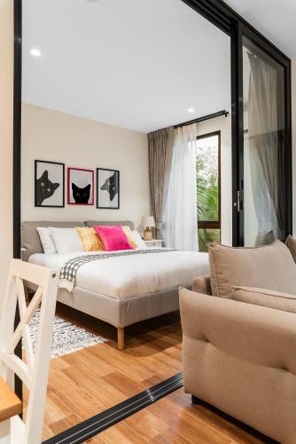 Sa Khu Apartment | Title Halo Life in Yellow