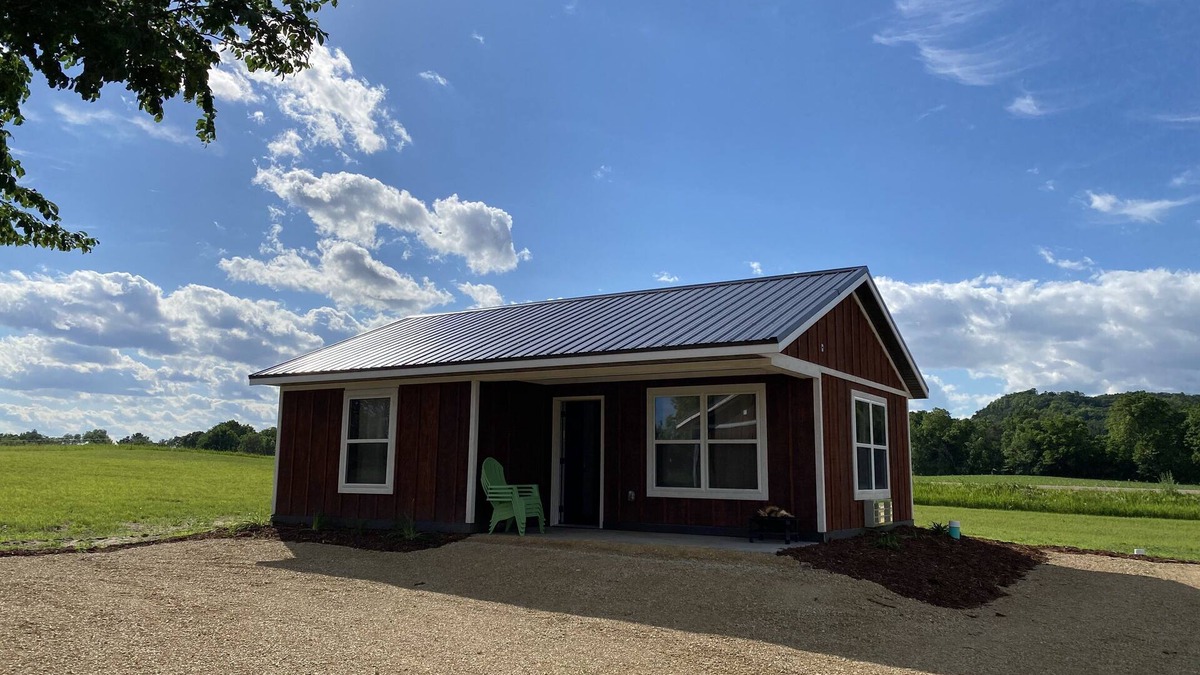 Pepin Cabin | TK's Pepin Getaway RentalLLC Cabin 2 Less than 5 min from Lake Pepin/winery/town