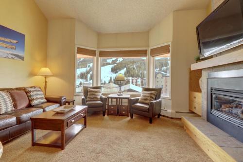 Copper Mountain Village Apartment | TL503 Telemark Lodge 1BR 2BA condo