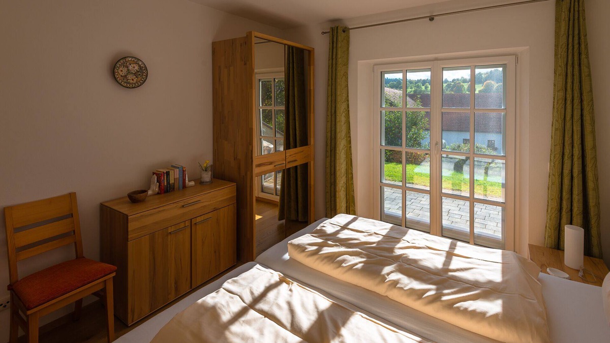 Haarbach Apartment | To feel good - apartment with sun terrace - at the golf course * with WLAN for free *