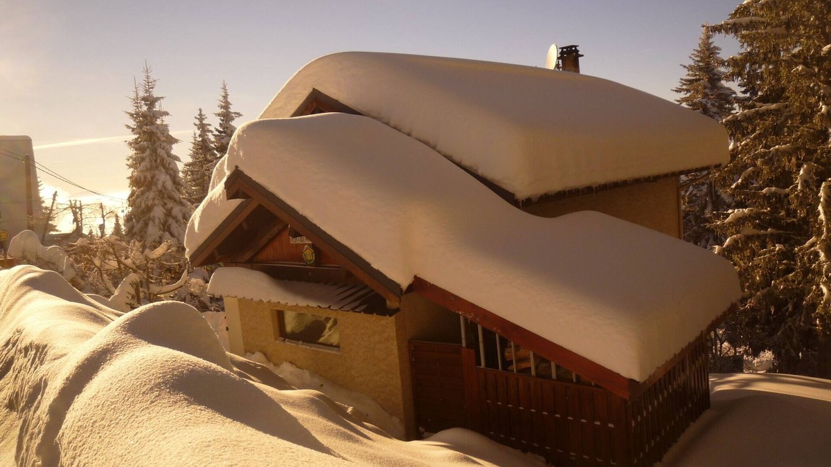 Allevard Ski Chalet | To just relax or to party