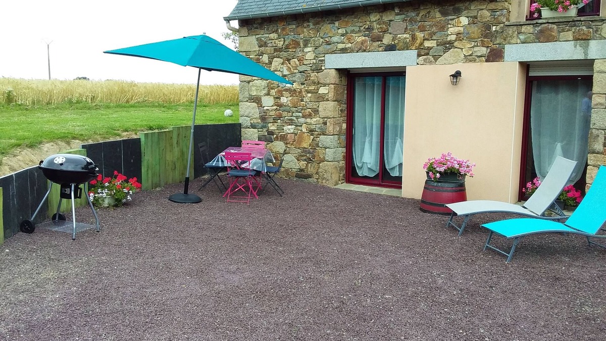 Ploezal Apartment | To rent for vacations new furnished studio by the week