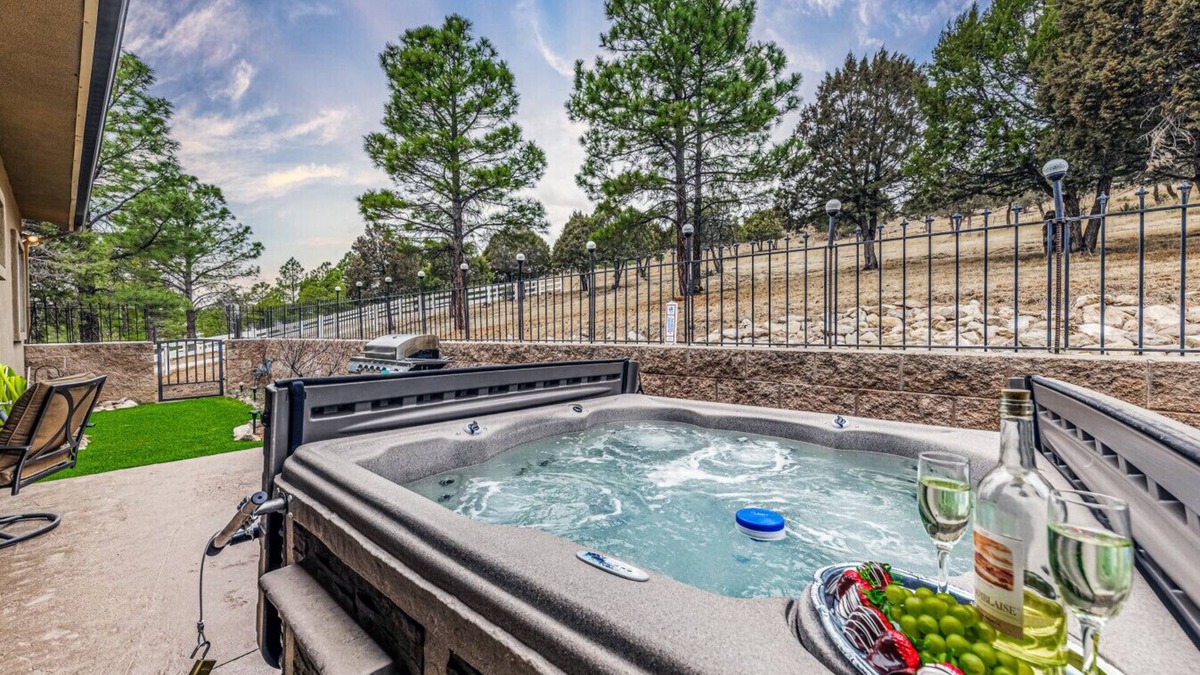 Ruidoso Cabin | Toasted Marshmallows | Luxury Cabin in Ruidoso w/Hot Tub & Game Room