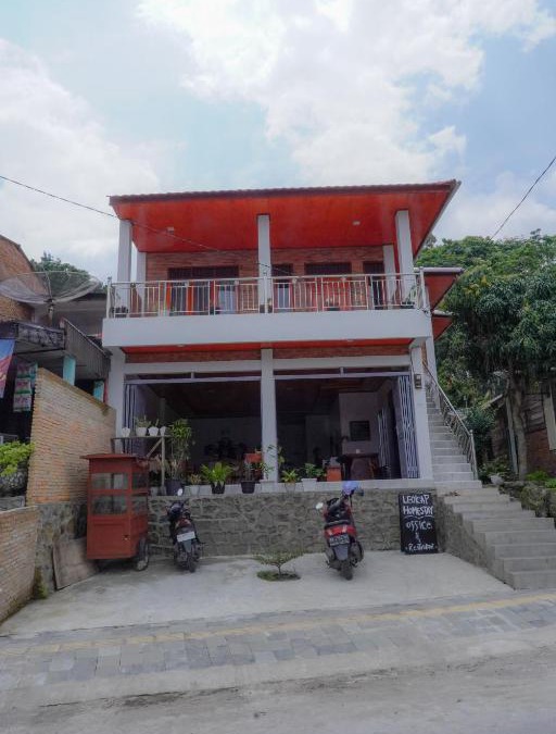 Ambarita Apartment | Tobay Family Home