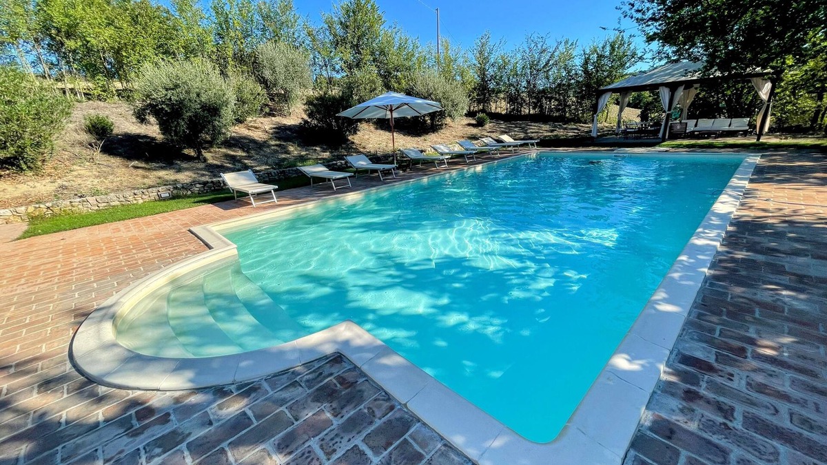 Loreto House | TODI BY THE POOL/SLEEPS 10/EXCLUSIVE POOL/WALK TO TODI 4 KMS/RESTAURANT 0.5 KMS