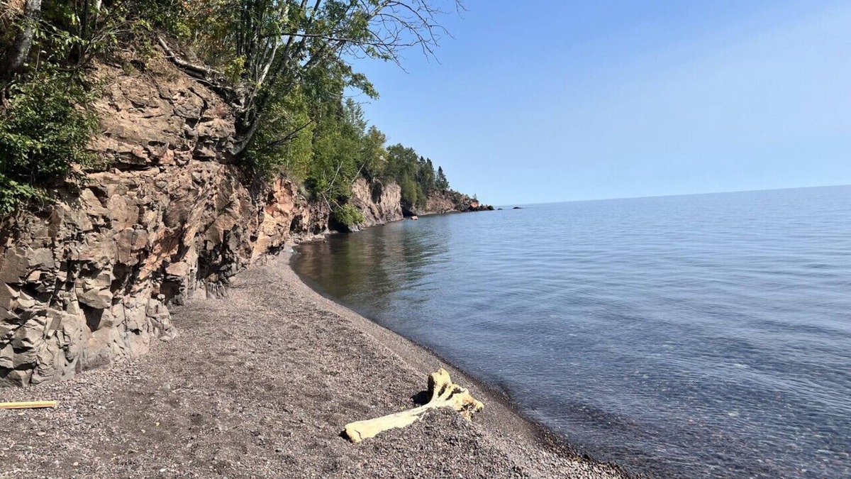 Tofte House | Tofte Lakefront 2BR | Pet Friendly | Beach Access | Near Lutsen | EV Charger