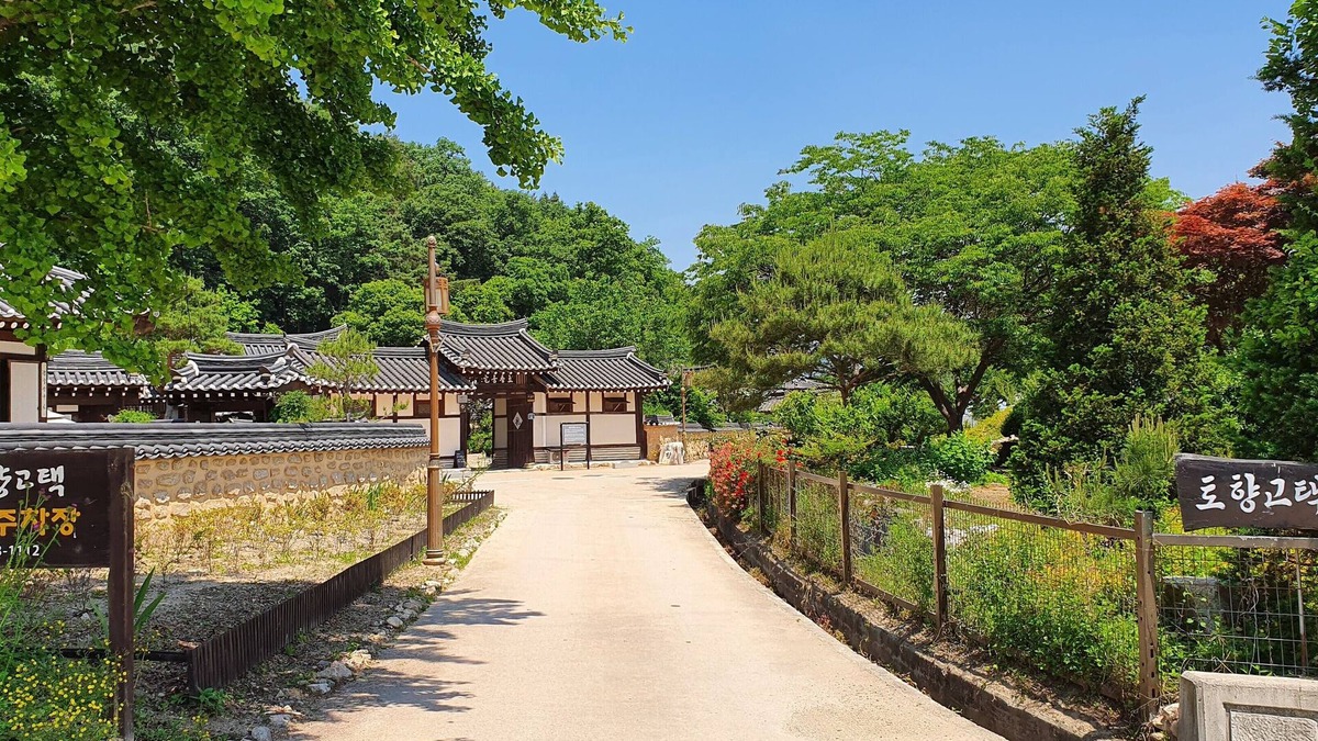 Bonghwa House | Tohyang Gotaek