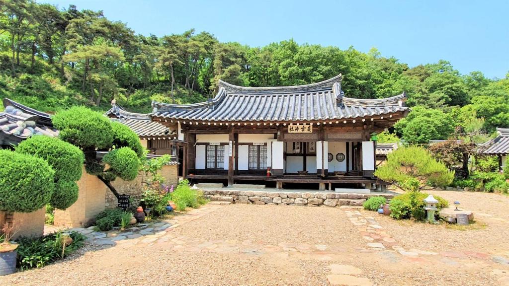 Bonghwa House | Tohyang Traditional House