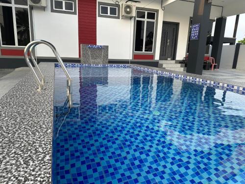 Rambai House | Tokmabah Homestay
