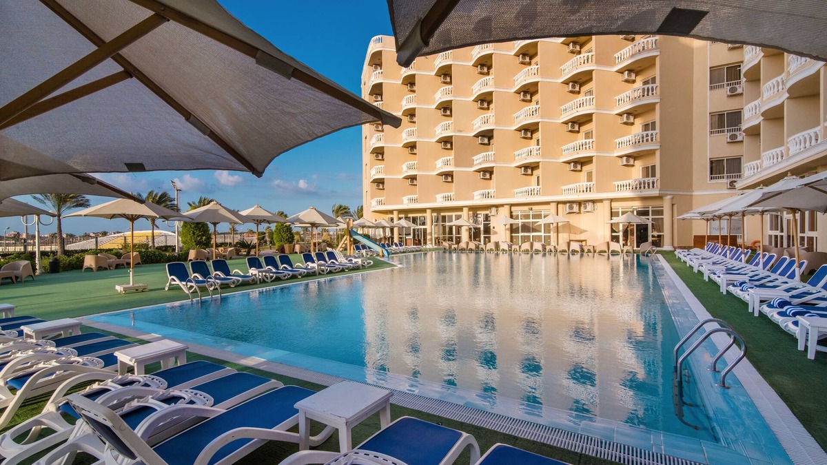 Mobarak City Hotel | Tolip Family Club Borg El Arab