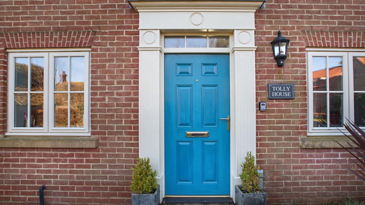 Wells-next-the-Sea House | Tolly House sleeps 8 with private parking