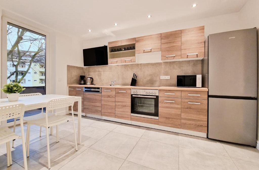 Bilk Apartment | Tolstov Apartments - City Apartments with 1 or 2 Rooms - 15 Min to Messe DUS and Old Town DUS