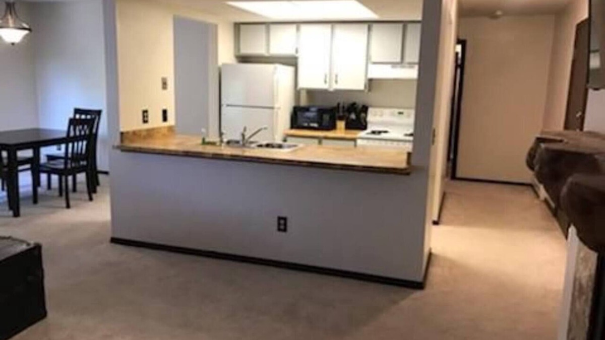 Sioux Falls Apartment | Tomar Park Apt 5 - KP101APT5